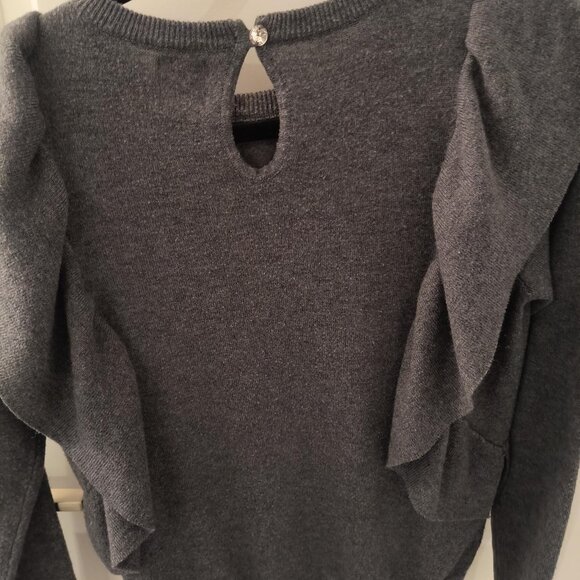 ✨‎ 3 for $15 SALE ✨YUMI Knitwear Sz Small wood blend Sweater  - Gray - Picture 5 of 5